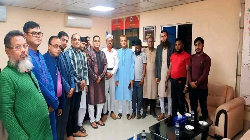 বিদায়ী পুলিশ সুপার মোঃ মনিরুল ইসলামের সাথে সাতক্ষীরা সাংবাদিকক্লাব নেতৃবৃন্দের মতবিনিময়